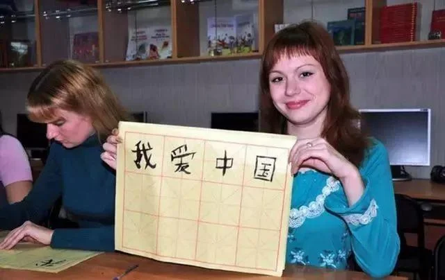 老外出国留学的利与弊_2