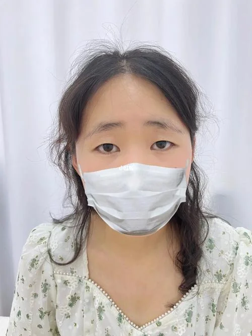 倒八字眉毛的女人面相_2