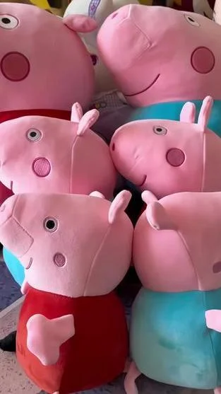 佩奇的毛绒玩具叫什么_1