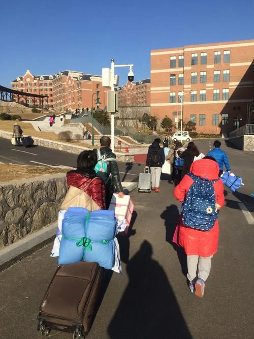 日本留学生遣送回国_2