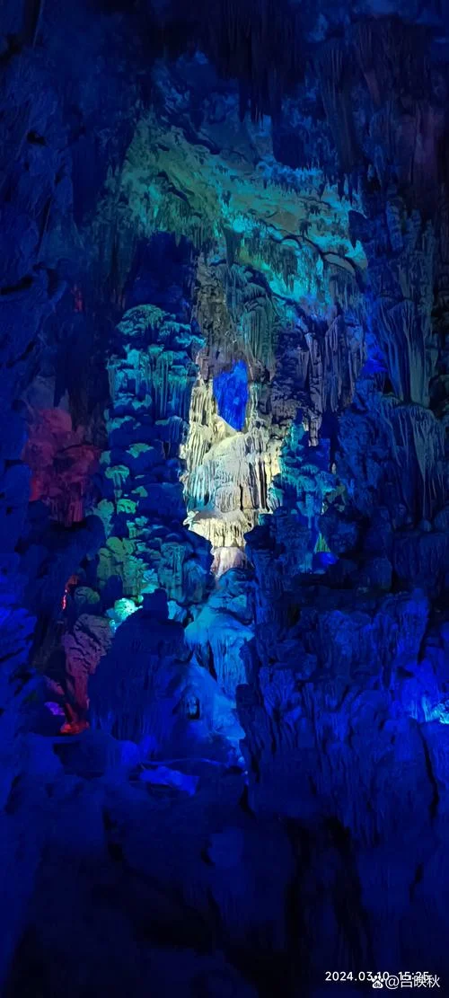 桂林景点岩洞_1