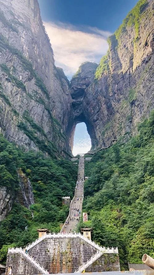 张家界里有什么景点_1