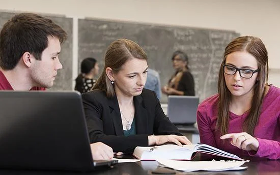 美国留学文科_2