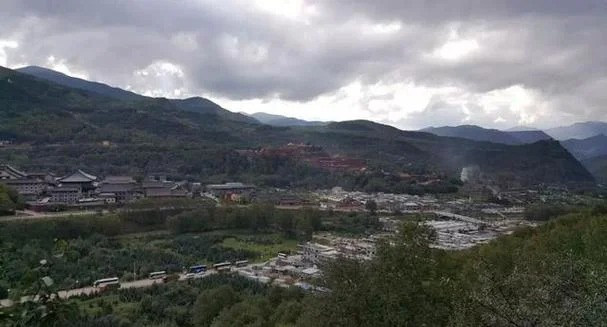 五台山占地面积多少平方公里_1