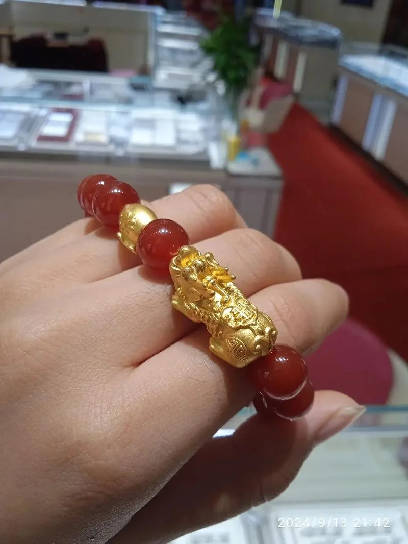 摸摸貔貅牙的下一句_1