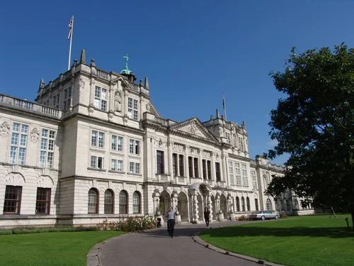 英国威尔士卡迪夫大学_2