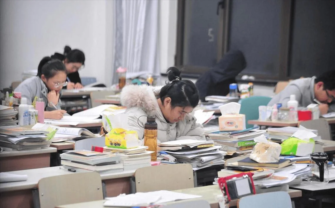 大学生备考研究生-考研备考