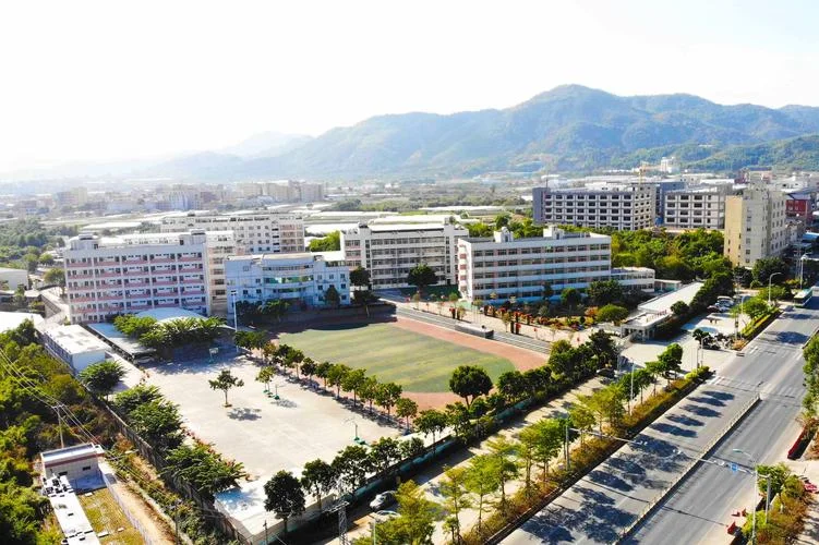 兴华实验中学_1