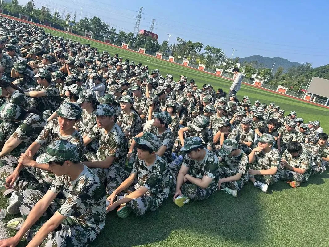 进贤县李渡中学军训_2