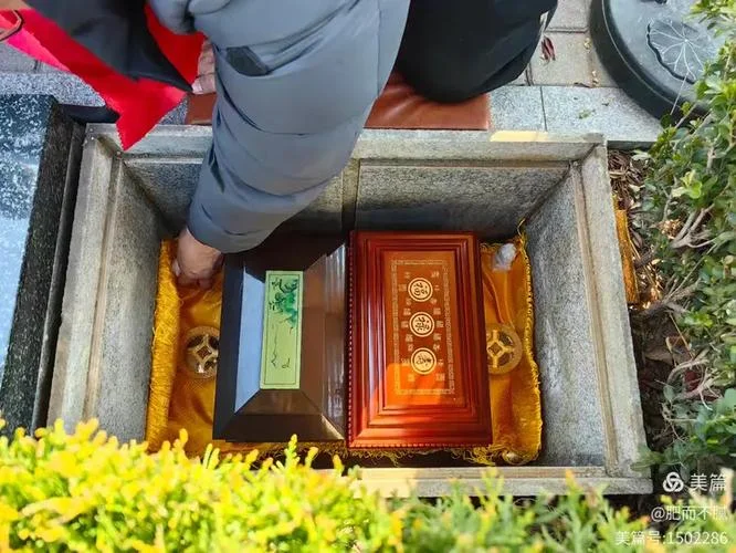 梦见给别人送骨灰盒是-梦见送骨灰盒是梦