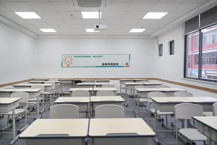 领先考研培训学校_1