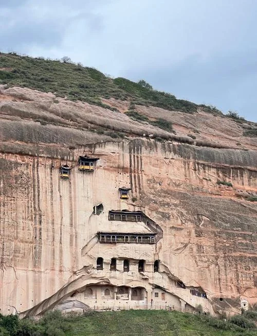 甘肃哪些旅游景点-甘肃热门旅游景点