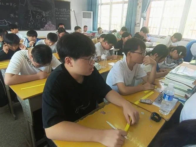 霍尔果斯市苏港中学-霍尔果斯市苏港中学