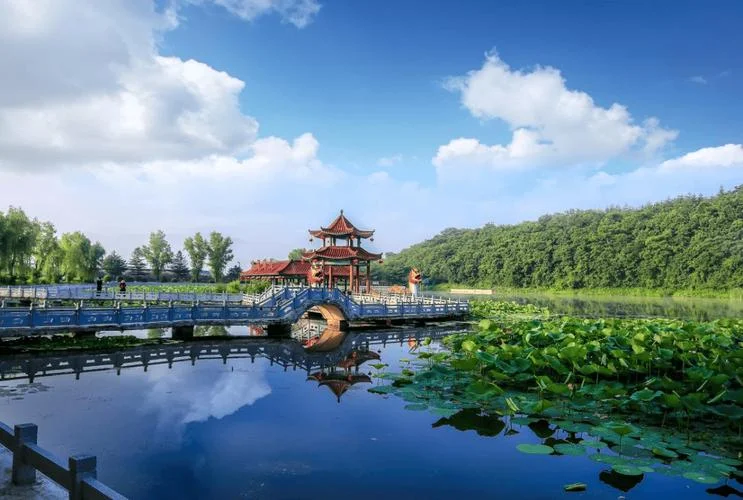 7月好的旅游景点_1