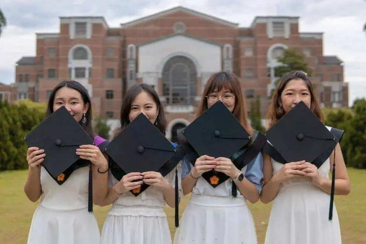 留学生文凭查询_2