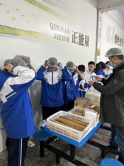 昆明市白塔中学-昆明白塔中学