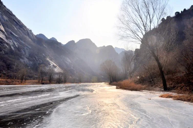 怀柔白河峡谷免费景点_1