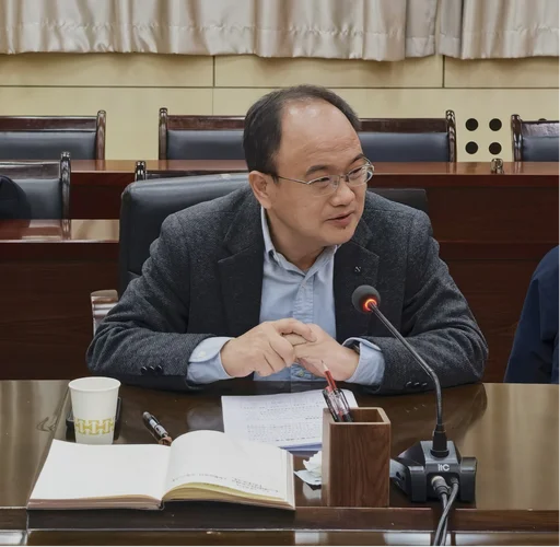 彬县城关中学弥校长_2