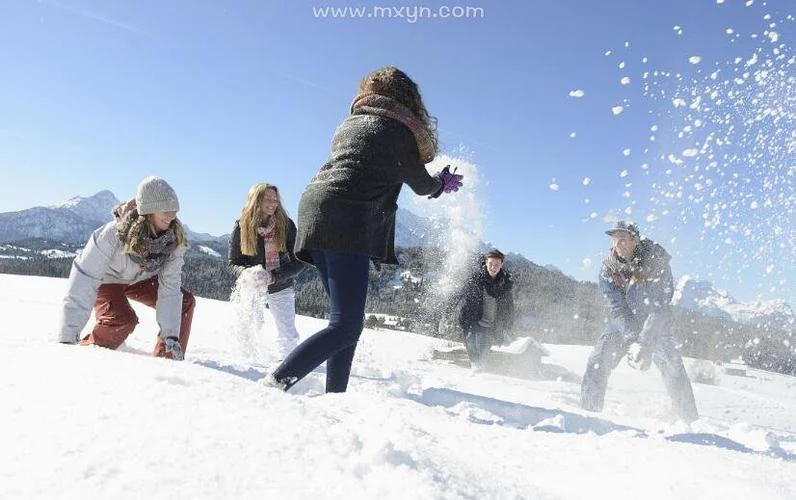 梦见打雪仗的故事_2