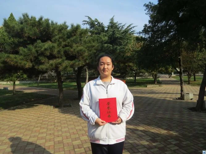 泰安泰山中学空乘招生_1