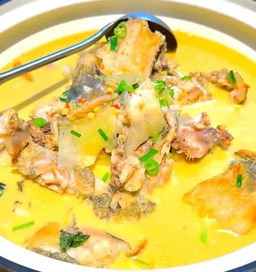做草鱼怎么做好吃视频-草鱼美味视频制作