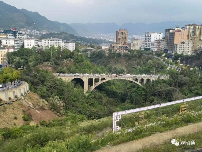 昭通南到镇雄多少公里_2