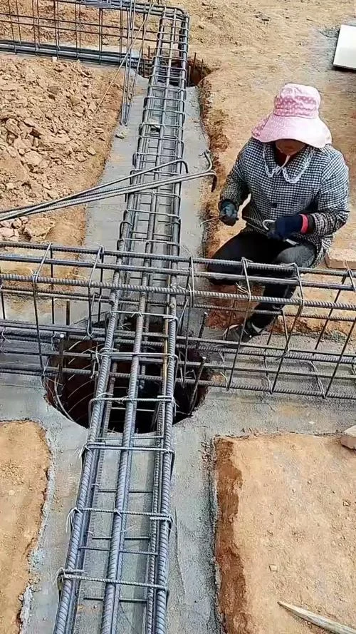 梦见造房子的地基_2