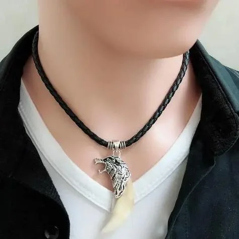 什么属相不能佩戴狼牙_1