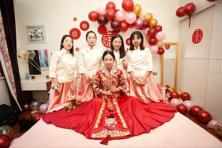 梦见婶婶家办喜事_2