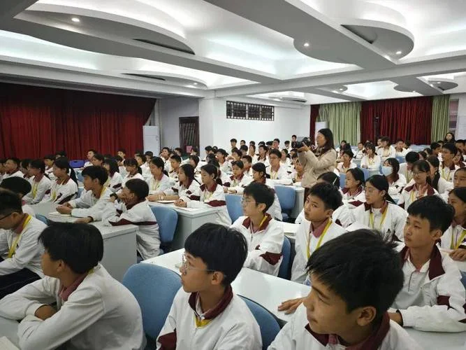 龙湖实验中学校运会_2