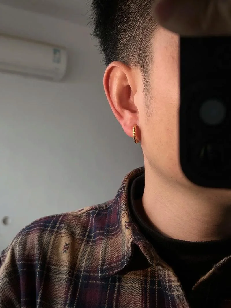 男人梦见戴耳环_2