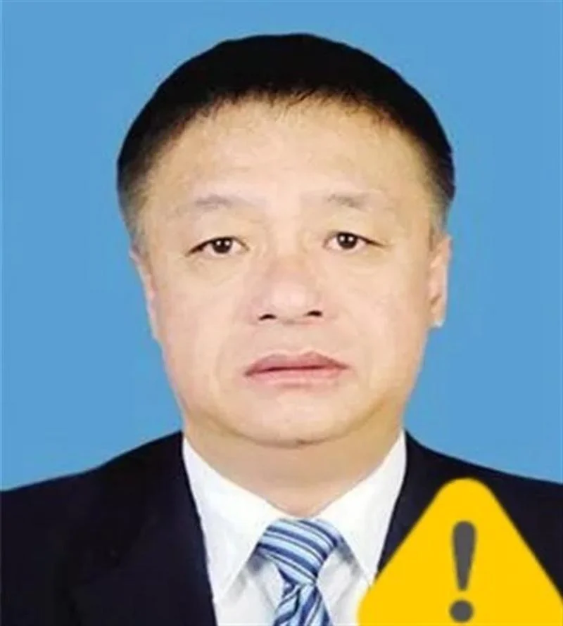 二中校长叫什么名字_1