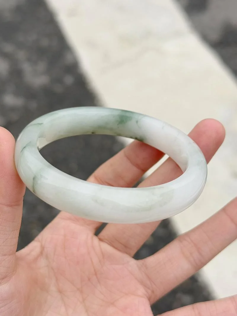 玉镯子哪个品牌好-玉镯子品牌推荐