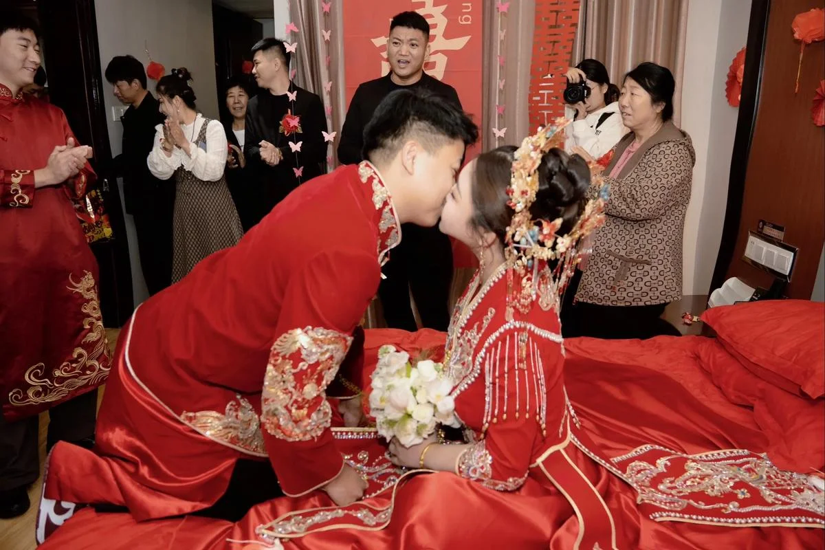 做梦别人结婚给他上礼-梦他人婚受礼