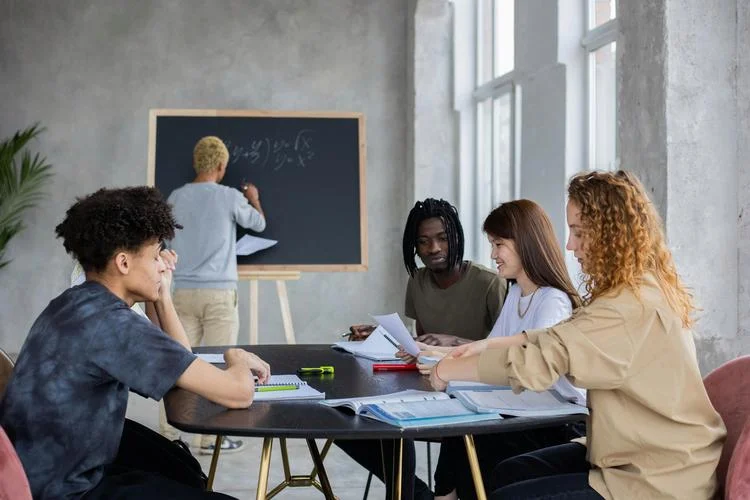 韩国留学学生什么-韩国留学学生选