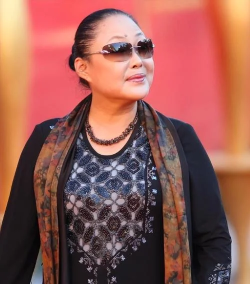 斯琴高娃女儿叫什么_2