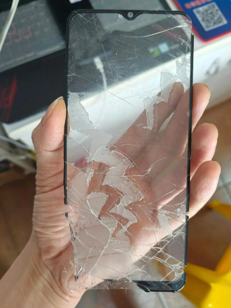 什么是手机外屏和内屏_1