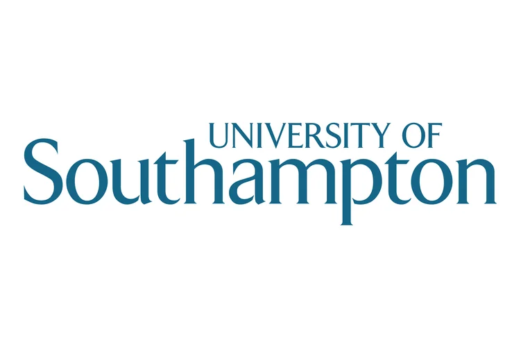 英国南安普顿大学教育_2