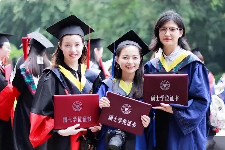 毕业论文成绩差二战-论文成绩差需重考
