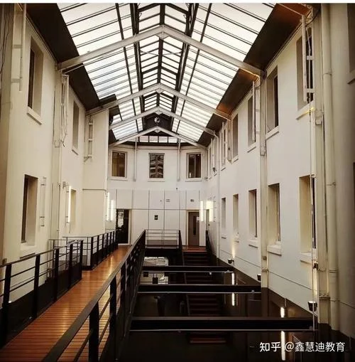 法国洛林大学中国教育部认可度_2