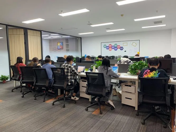 装修公司的人员叫什么-装修人员称呼叫什么