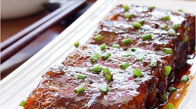 秀色可餐怎么接下一句_2