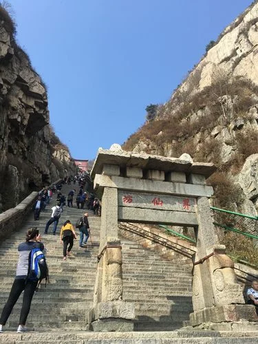蓬莱到济南多少公里-蓬莱到济南约 500 公里。
