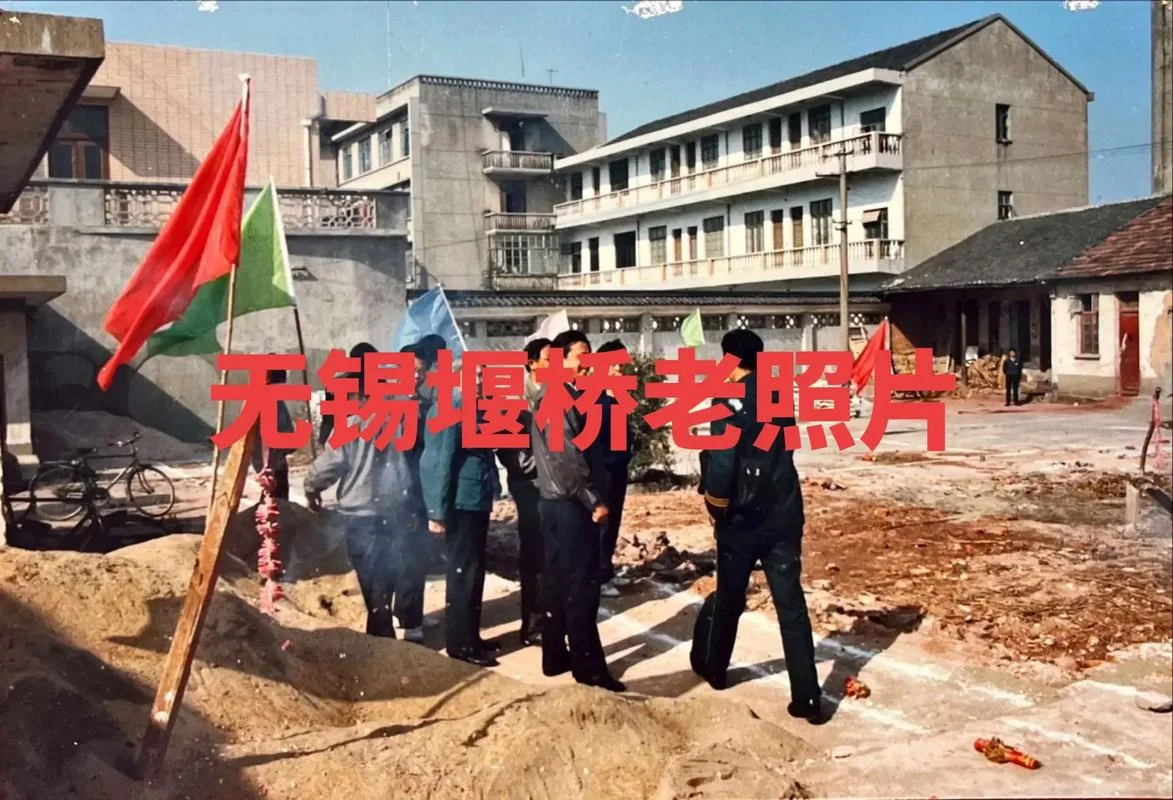 飞入平常百姓家上一句_1