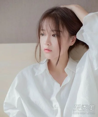 梦见给女人梳头发是什么意思_1