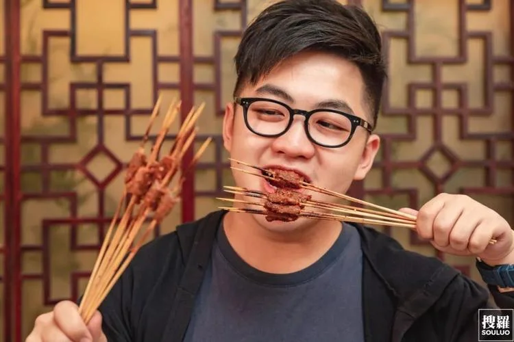 东莞小鲜肉那个96年的叫什么_2
