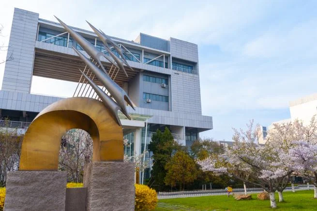 韩国白石大学与又石大学哪个好_2