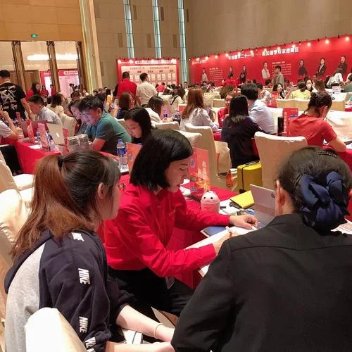洛阳金吉列留学电话_1