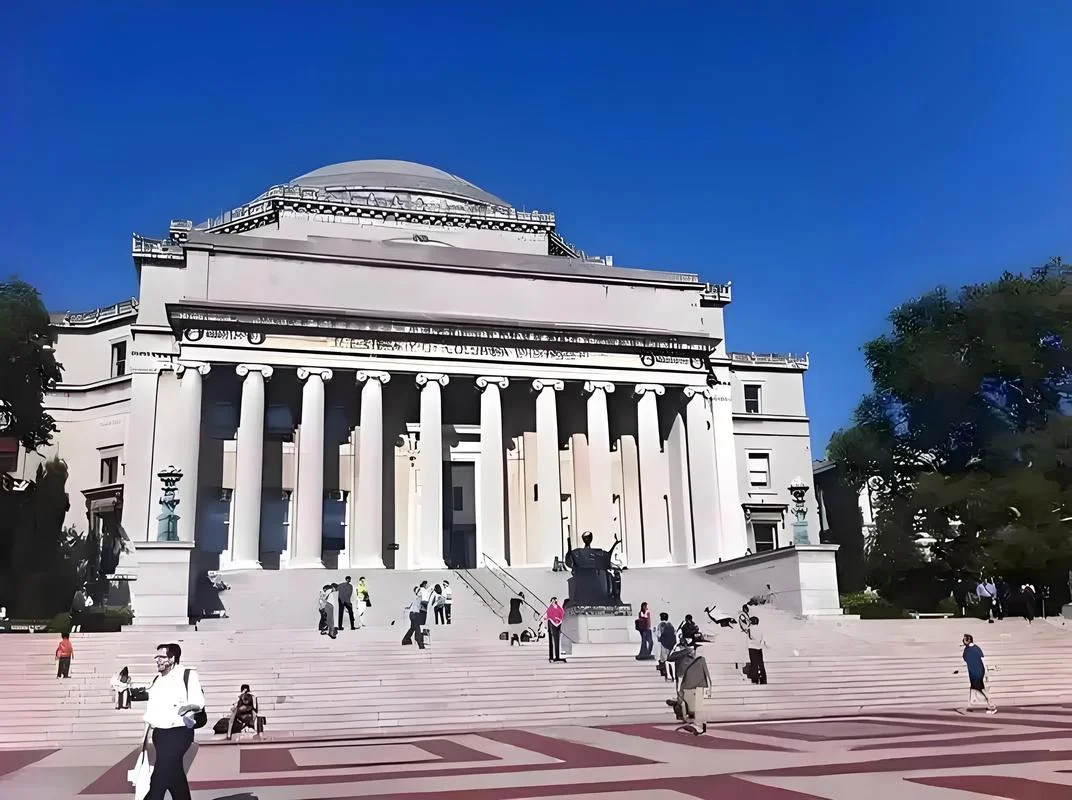 美国洛约拉大学_1