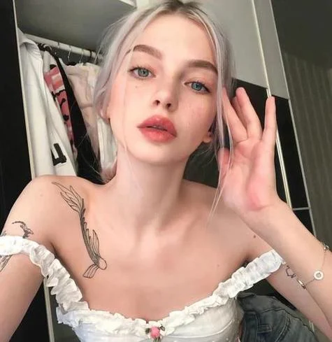 qq头像女生欧美风高冷_2